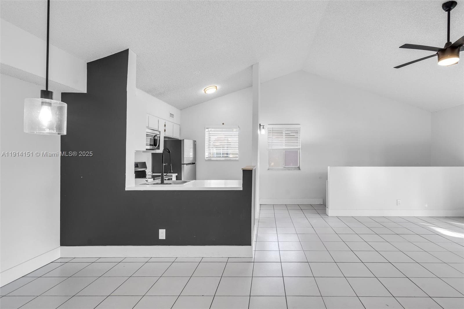 OAKLAND FOREST CLUB CONDO · #203 in Oakland Park - Photo 1