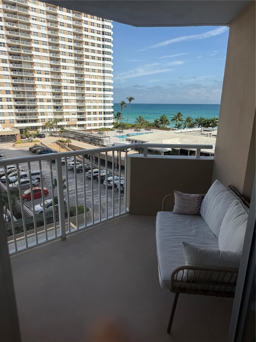 HEMISPHERES CONDO · #5B in Hallandale Beach - Photo 1