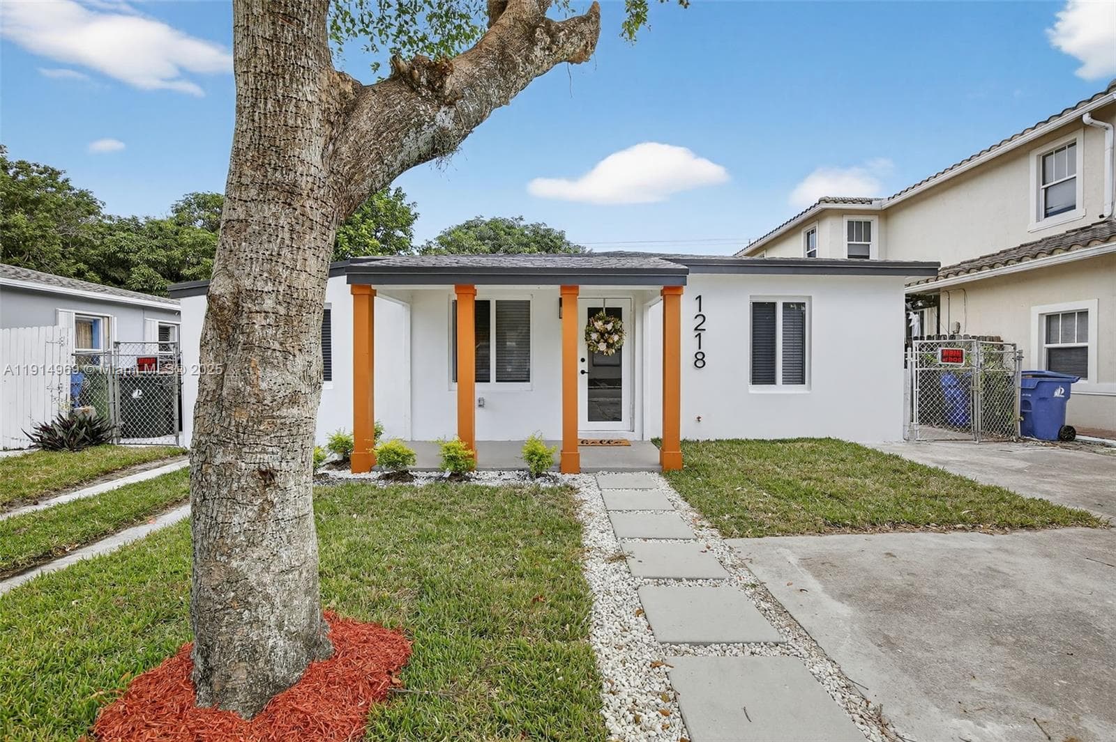 1218 NW 2nd Ave photo 1