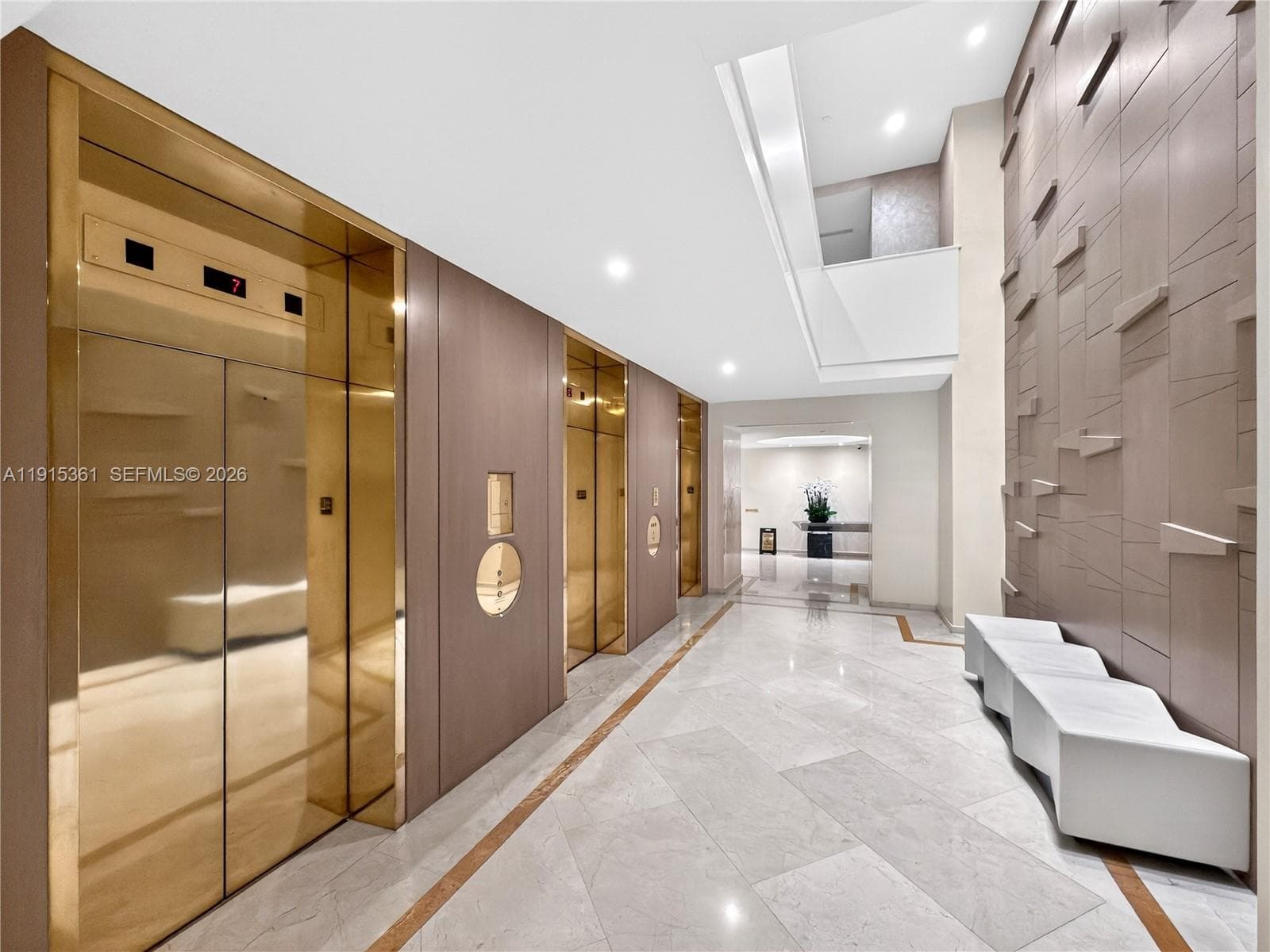 TURNBERRY TOWERS · #17C in Aventura - Photo 1