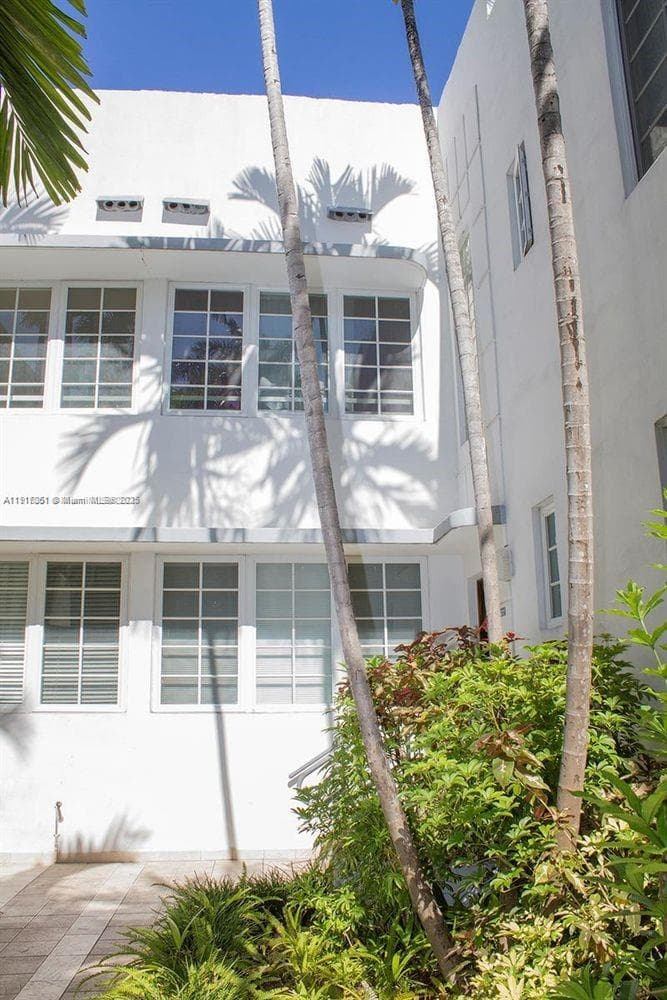 THE AMBASSADOR CONDO · #4 in Miami Beach - Photo 1