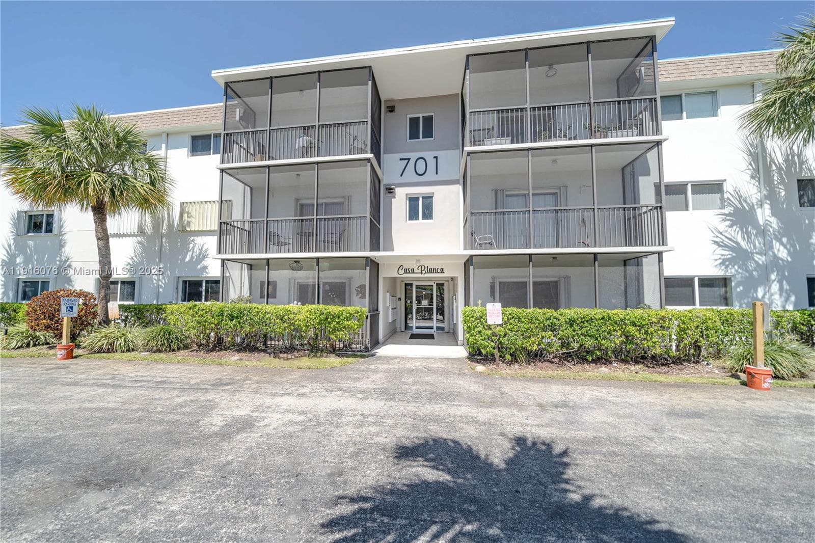 CASA BLANCA CONDO · #303 in Hallandale Beach - Photo 1