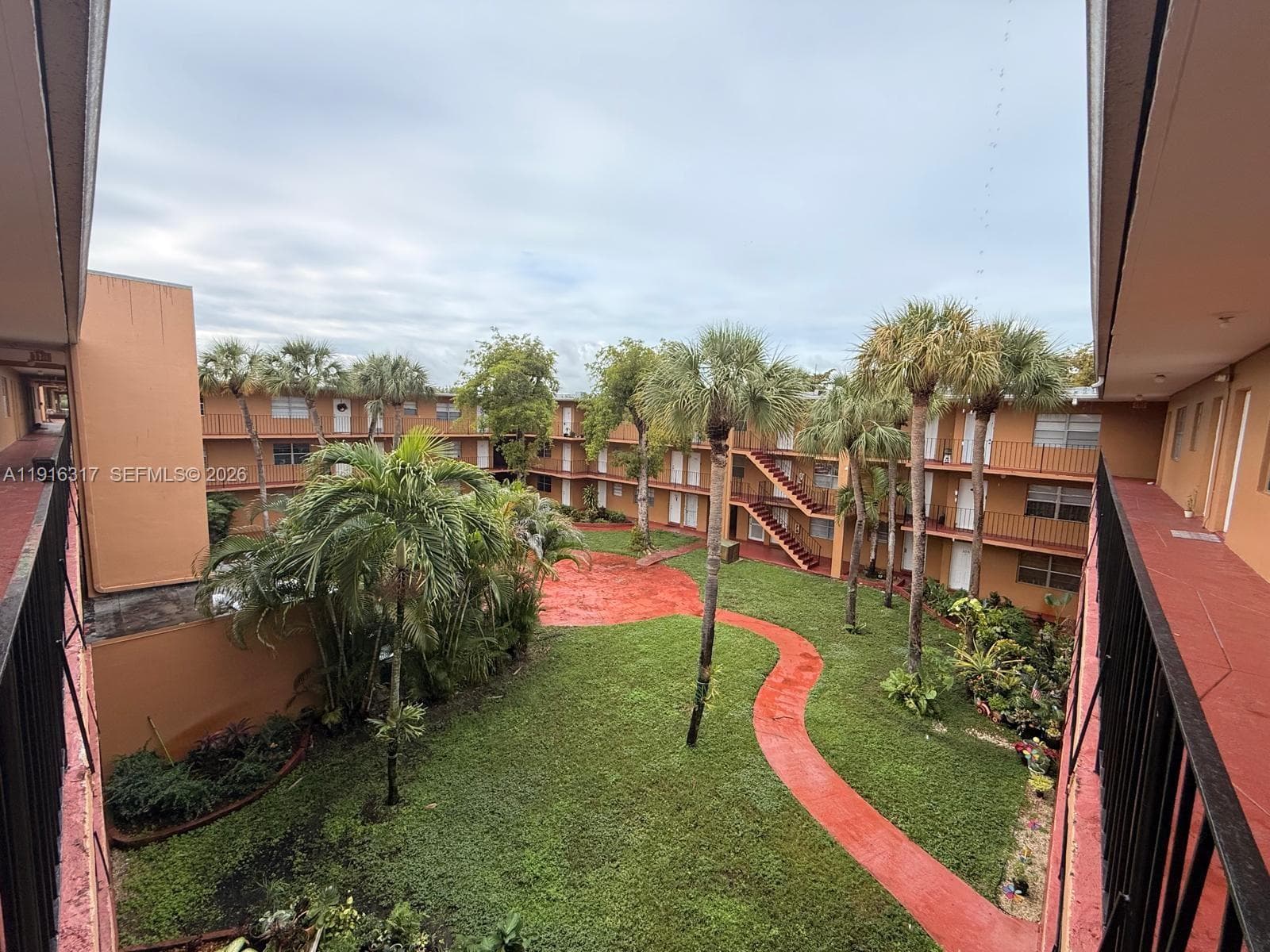 THE KENSINGTON CONDO · #316b in Hialeah - Photo 1