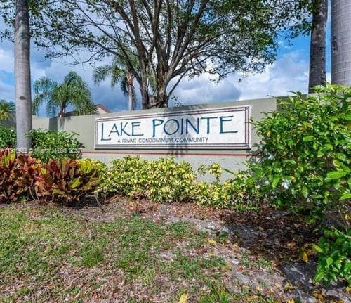 LAKE POINTE CONDOMINIUM · #112 in Oakland Park - Photo 1