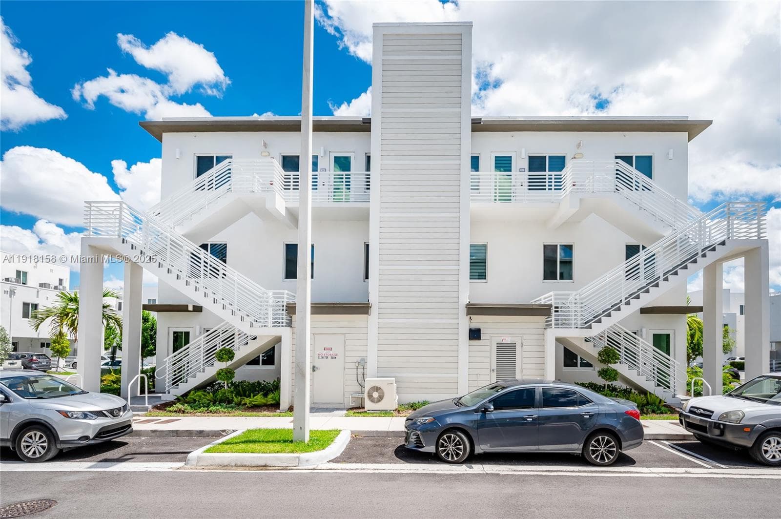 LANDMARK · #103 in Doral - Photo 1