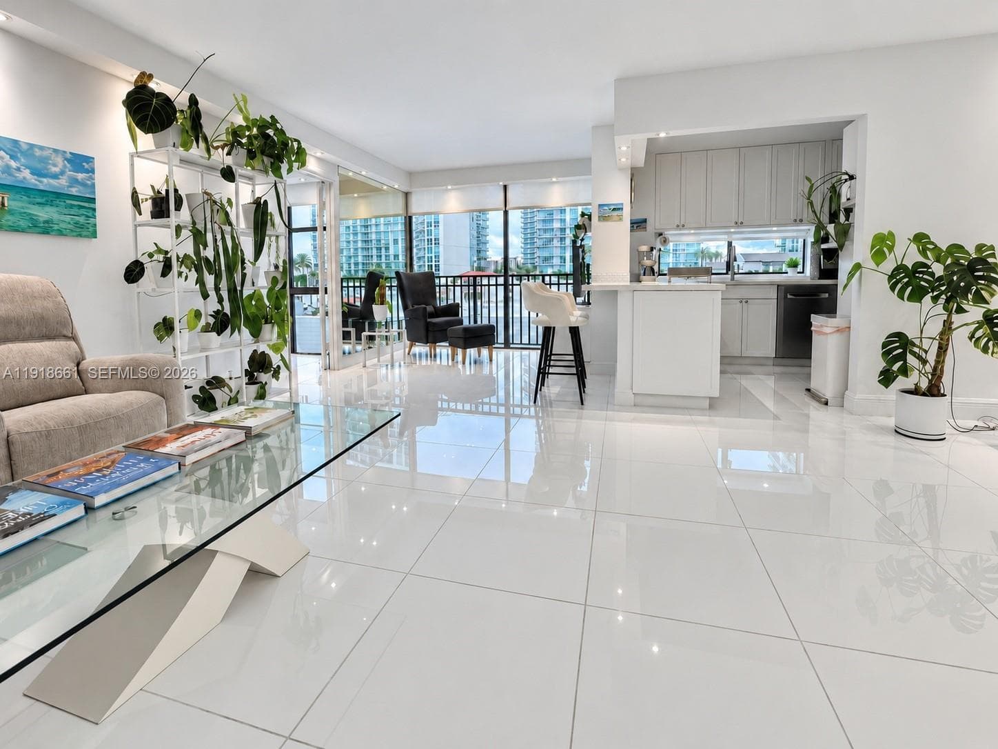 PLAZA OF AMERICAS CONDO · #716 in Sunny Isles Beach - Photo 1