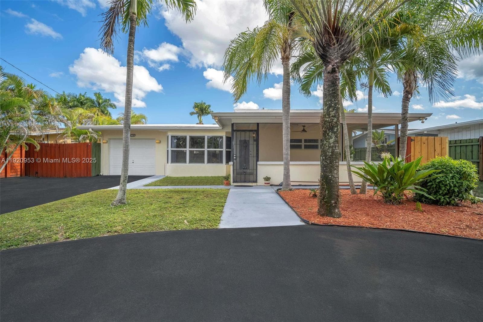 2478 Cat Cay Ln photo 1