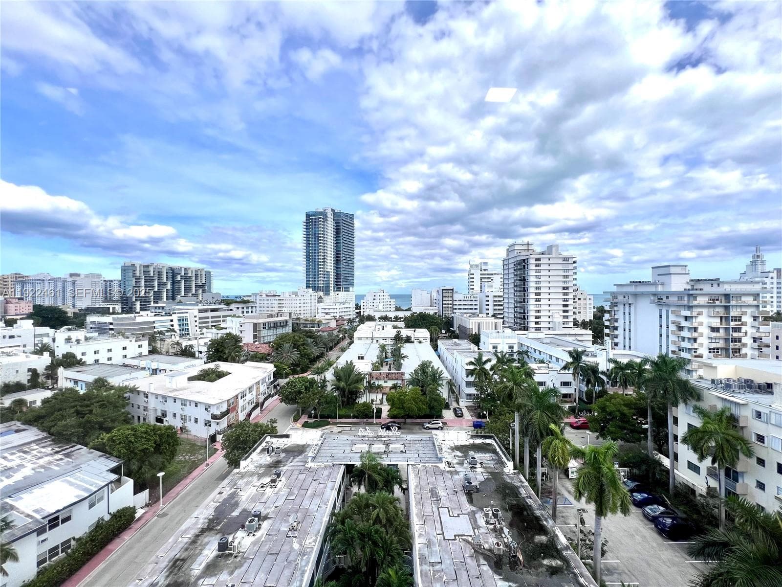 OCTAGON TOWERS I CONDO · #11D in Miami Beach - Photo 1