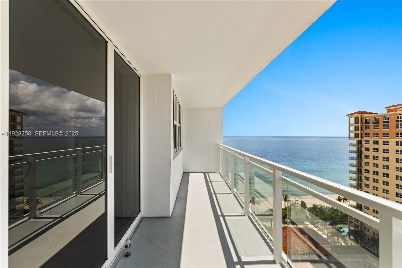 PARKER PLAZA CONDO ESTATE · #1710 in Hallandale Beach - Photo 1