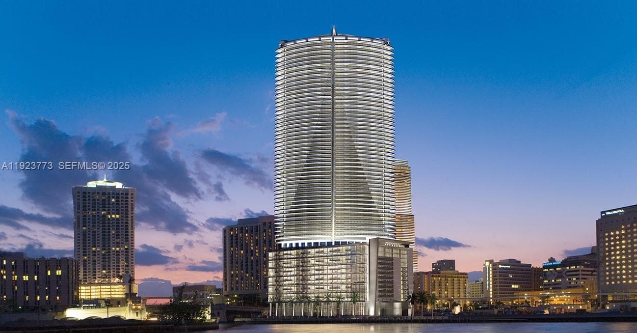 Epic West · #3309 in Miami - Photo 1