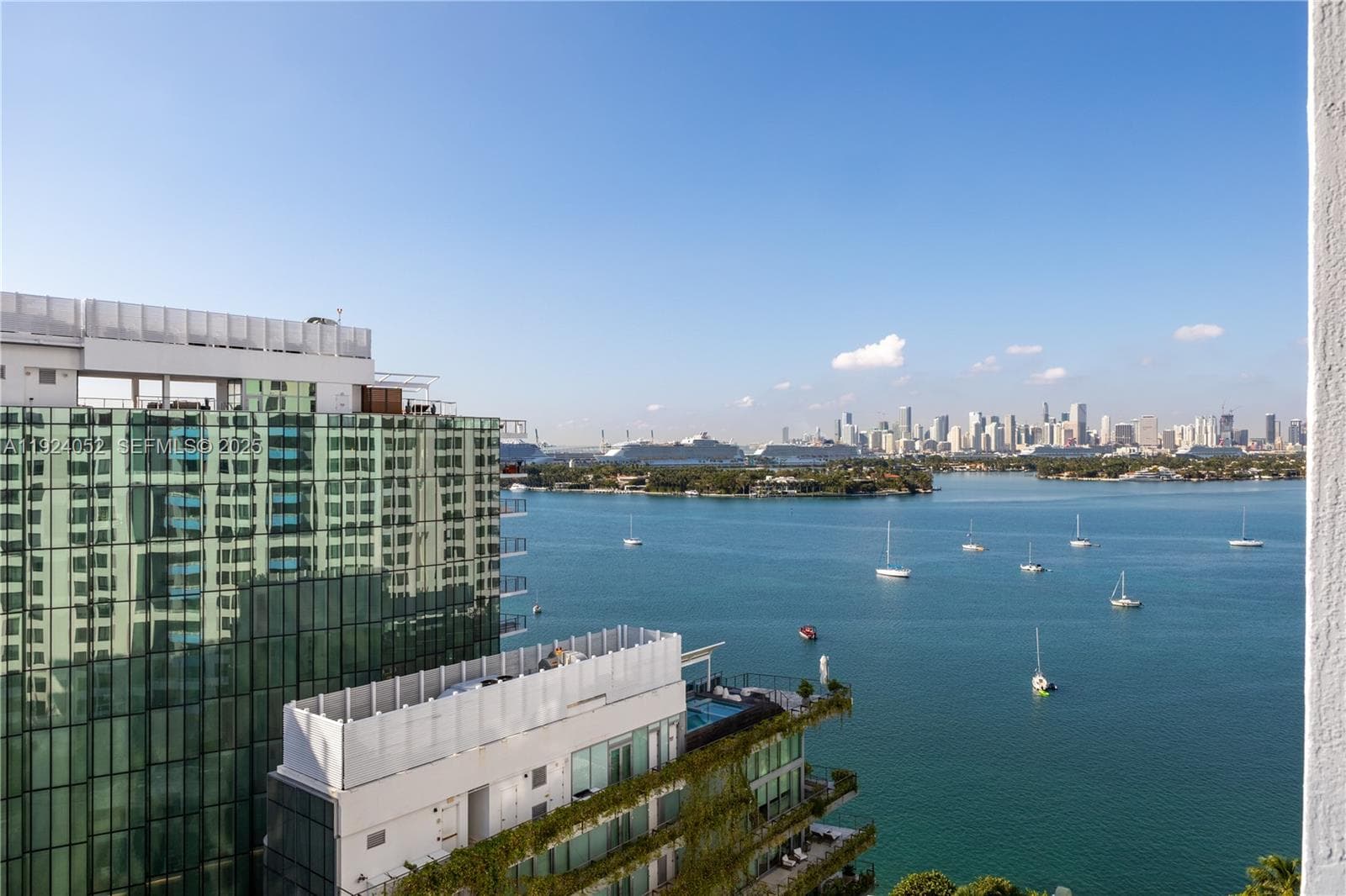 THE WAVERLY AT SOUTH BEAC · #1712 in Miami Beach - Photo 1