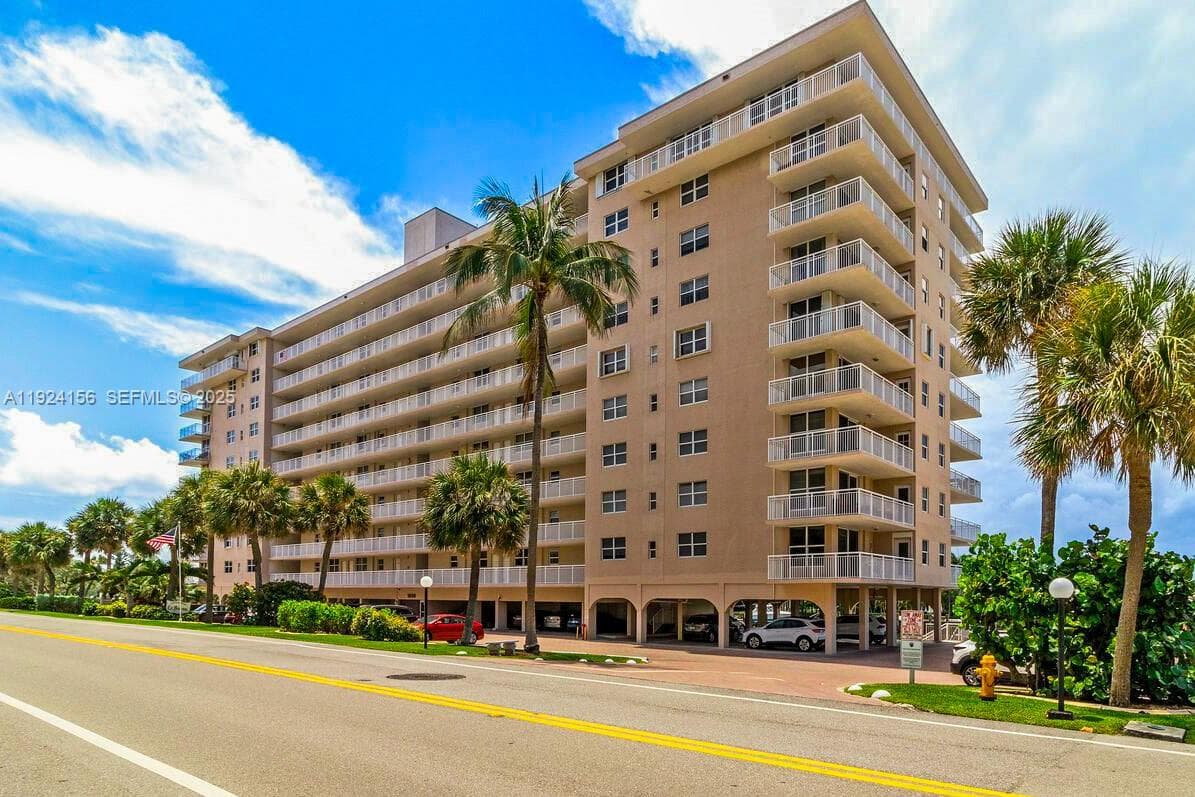 HILLSBORO LE BARON CONDO · #706W in Hillsboro Beach - Photo 1