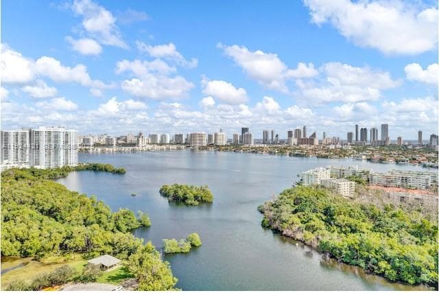 THE HARBOUR NORTH CONDO · #2302 in North Miami Beach - Photo 1