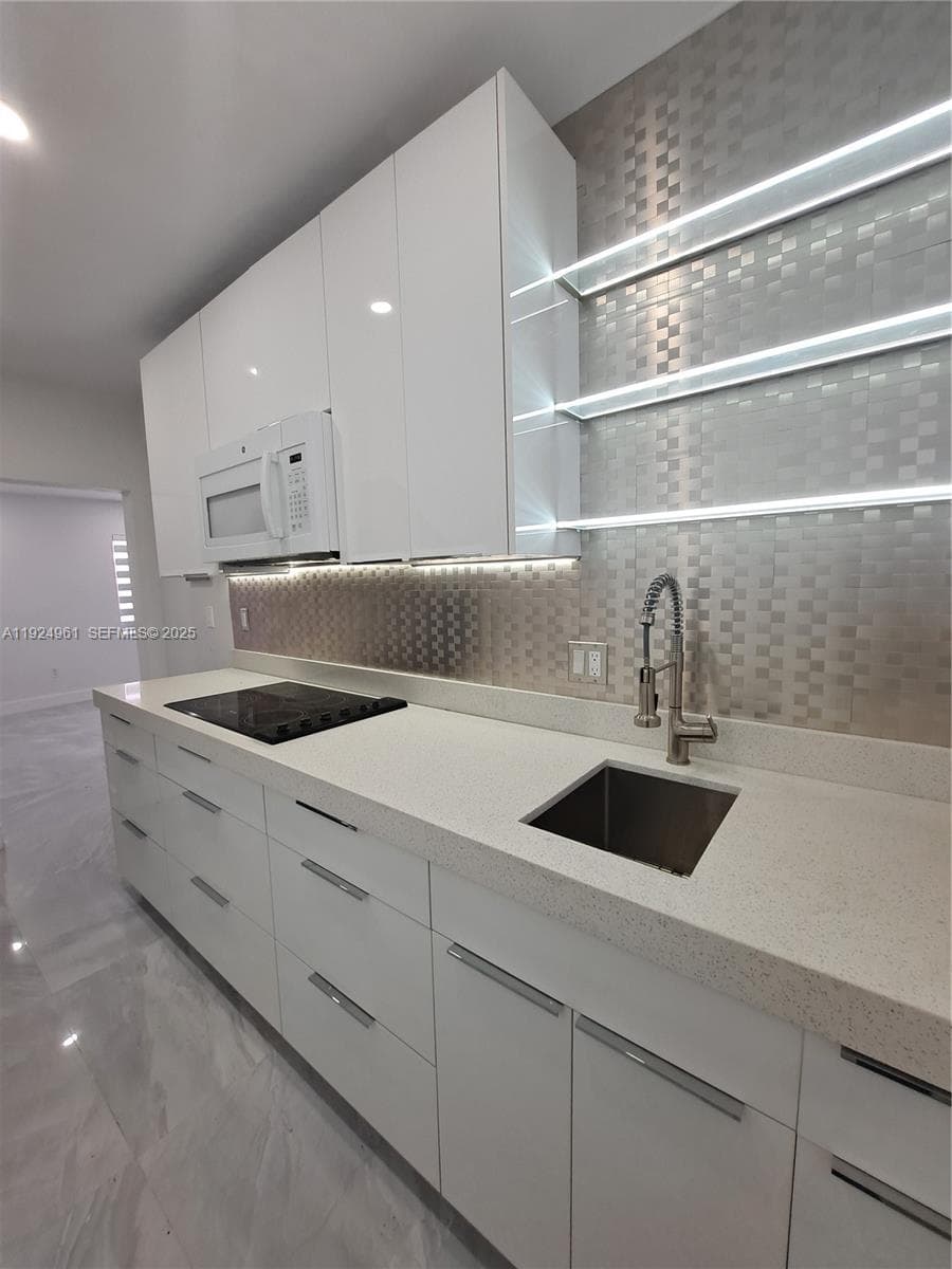 WINDS OF NOBE CONDO · #59 in Miami Beach - Photo 1