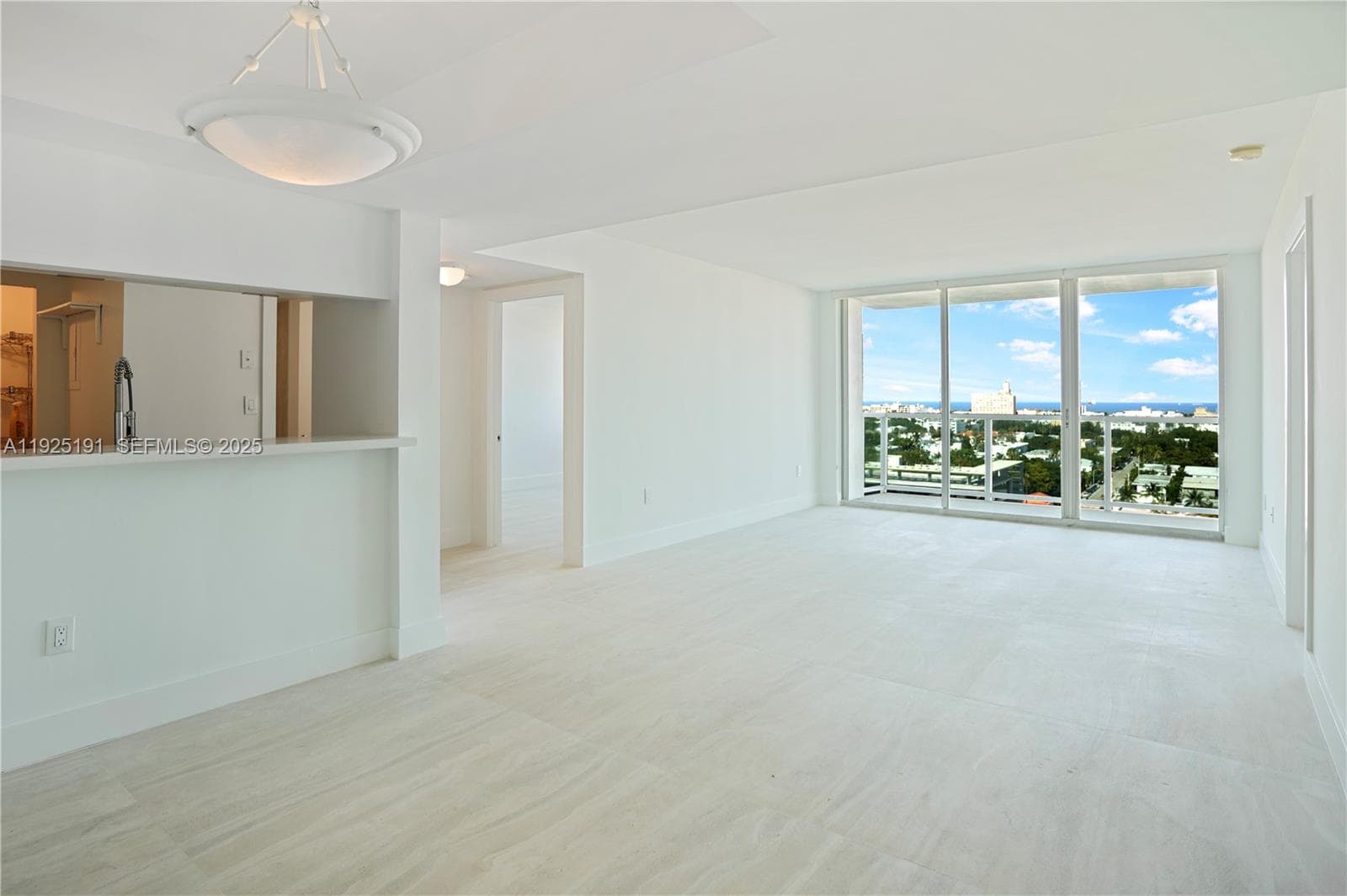 THE FLORIDIAN CONDO · #1404 in Miami Beach - Photo 1