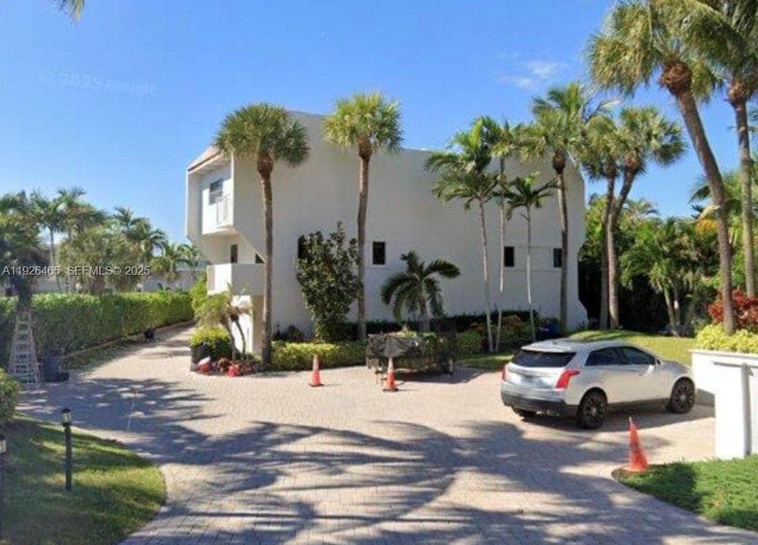ocean vista condo · #15 in Hillsboro Beach - Photo 1