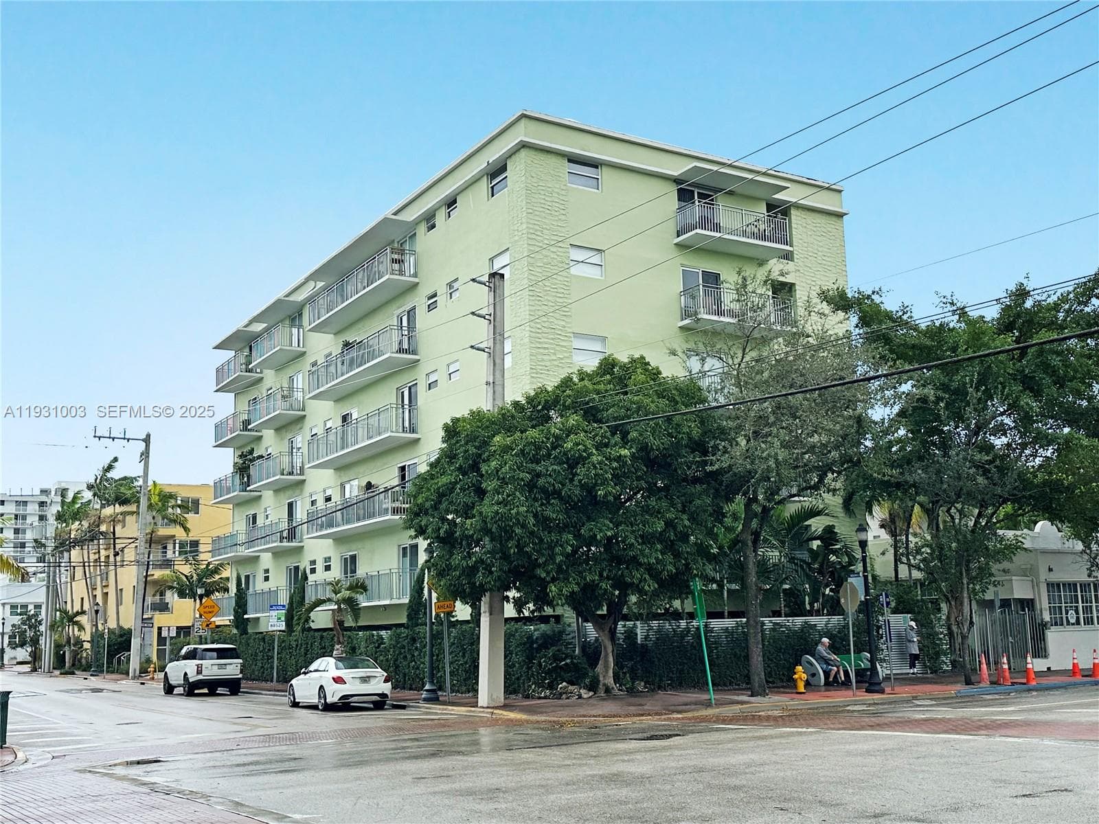 363 WASHINGTON AVE CONDO · #25 in Miami Beach - Photo 1