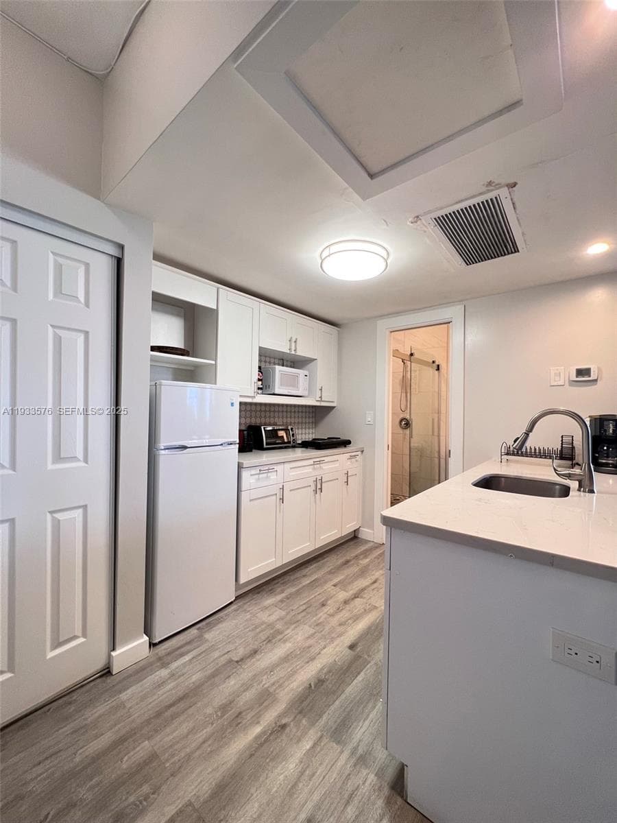 DIPLOMAT GOLF & RACQUET C · #2308 in Hallandale Beach - Photo 1