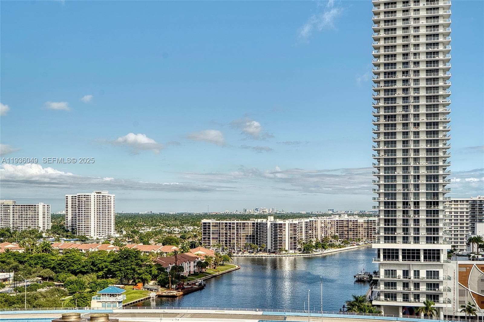 PLAZA TOWERS NORTH CONDO · #1709 in Hallandale Beach - Photo 1