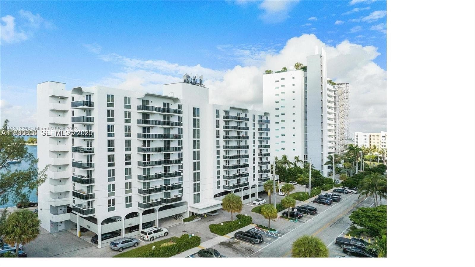 THE ISLANDER CLUB CONDO · #707 in North Bay Village - Photo 1