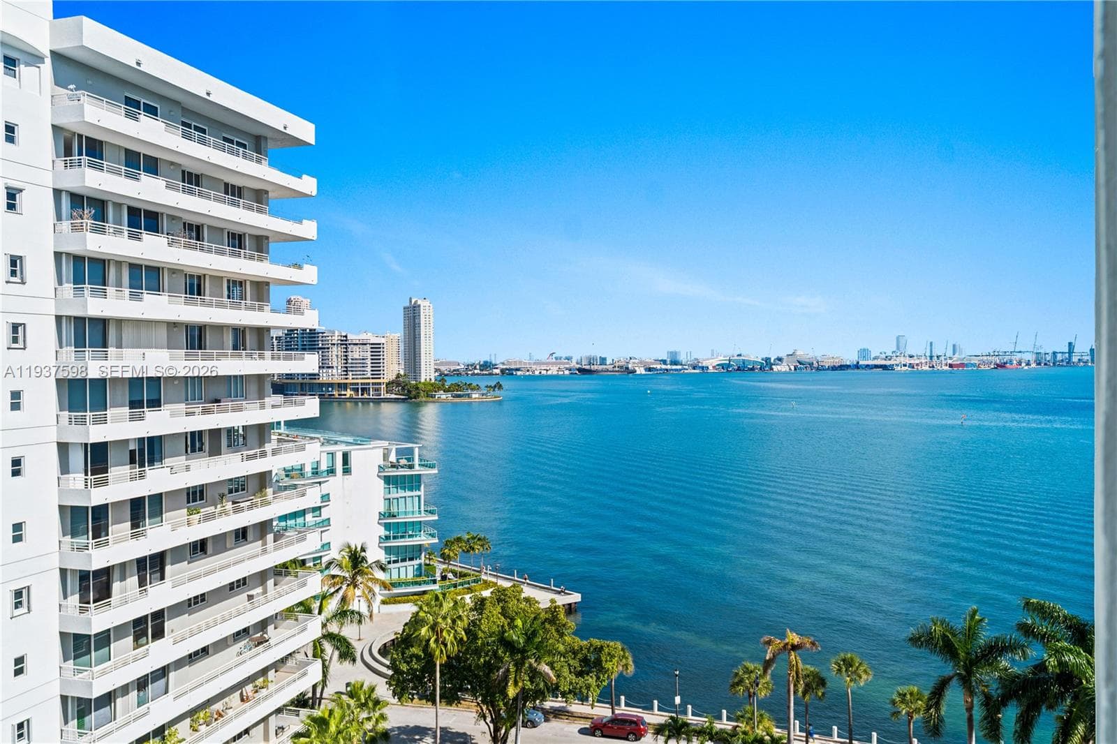 BRICKELL BAY TOWER CONDO · #1114 in Miami - Photo 1