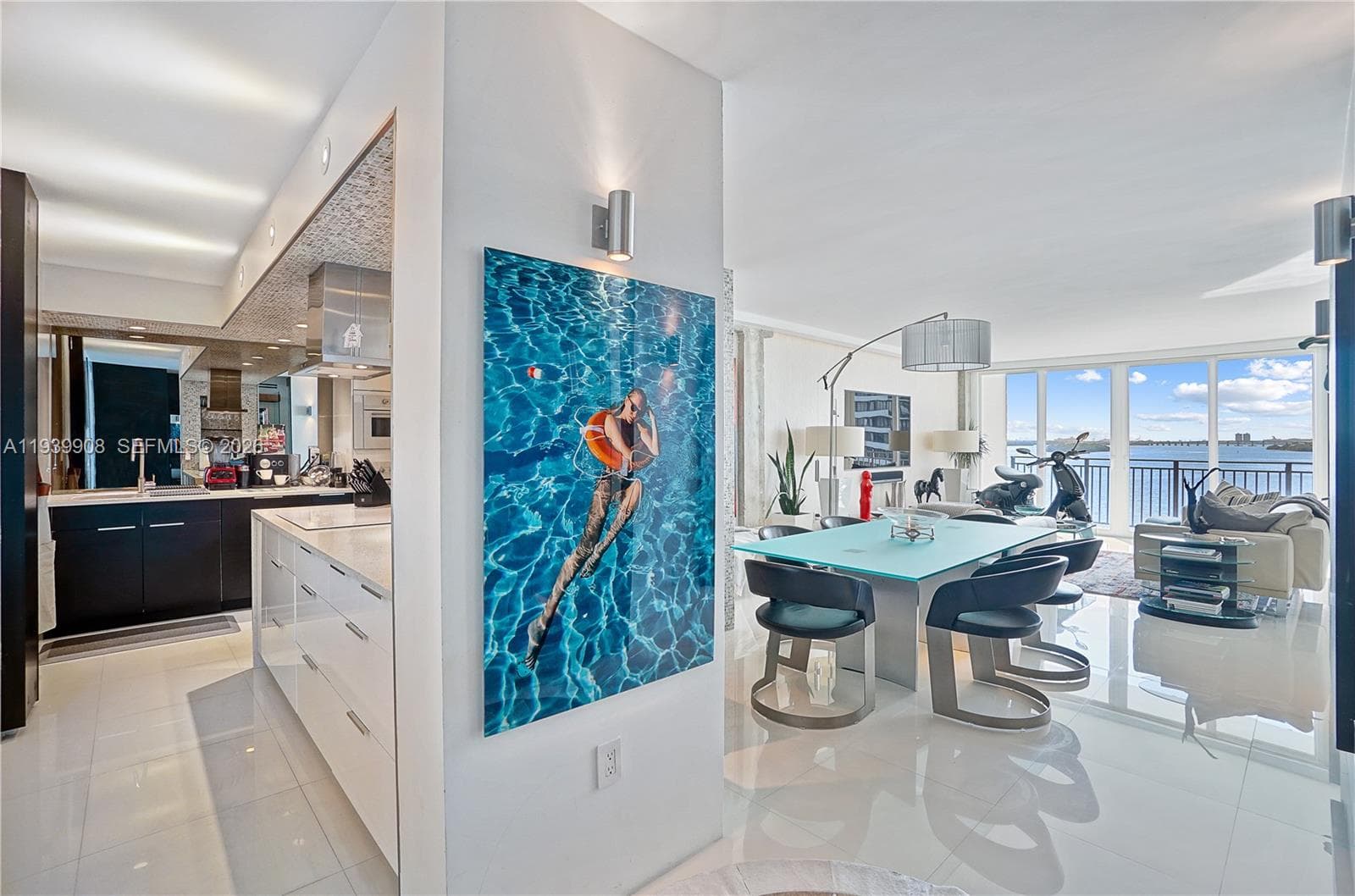 Palm Bay Condominium · #6F in Miami - Photo 1