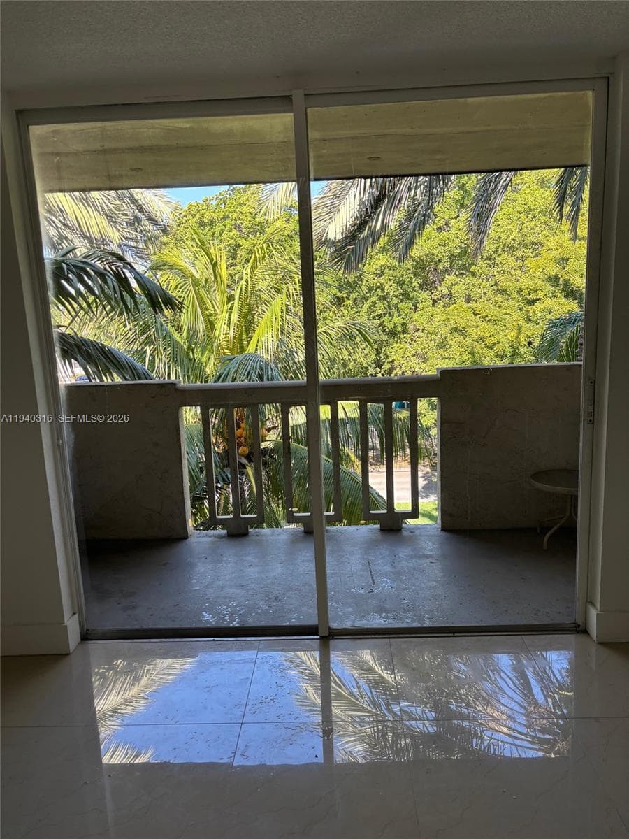BAYVIEW PALMS CONDO · #422 in North Miami - Photo 1