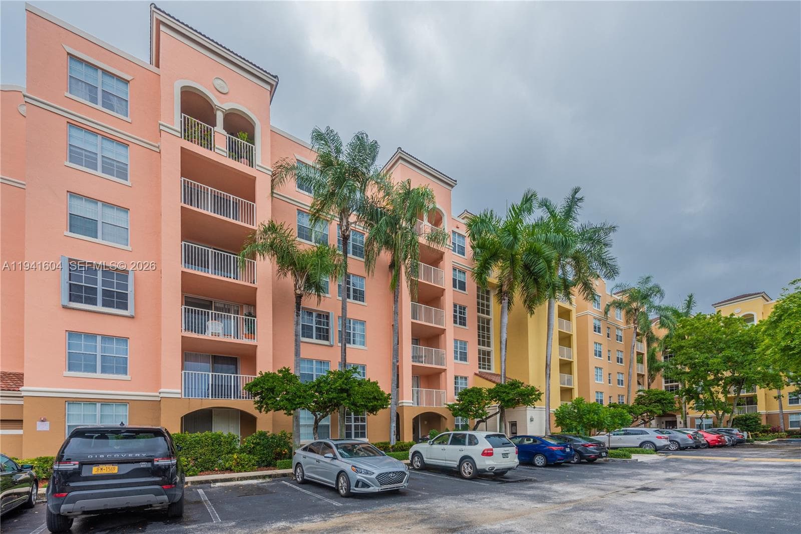 YACHT CLUB AT AVENTURA · #7104 in Aventura - Photo 1
