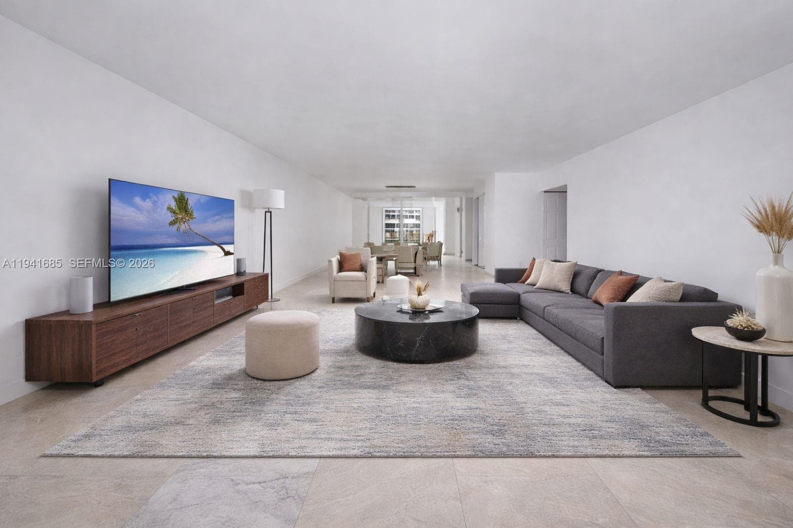 ARLEN BEACH CONDO · #1415 in Miami Beach - Photo 1