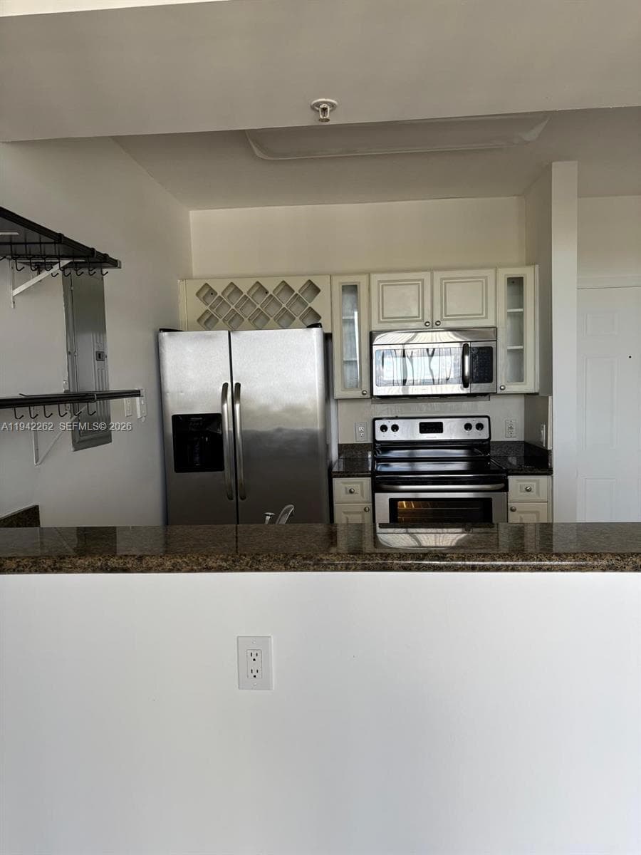 ALTOS DE MIAMI CONDO · #913 in Miami - Photo 1
