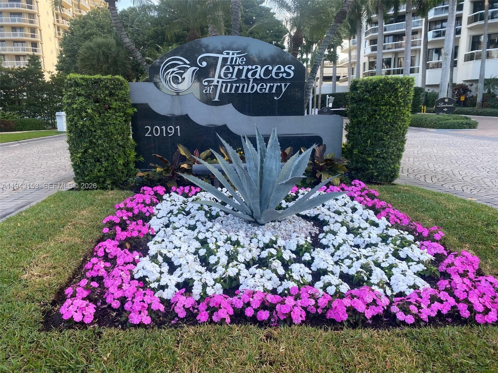 TERRACES NORTH TURNBERRY · #911 in Aventura - Photo 1
