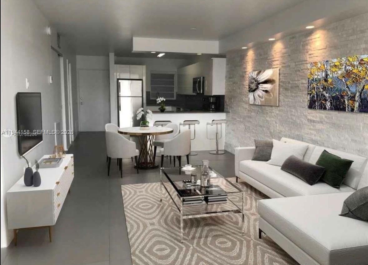LINCOLN WEST TOWERS CONDO · #1004 in Miami Beach - Photo 1