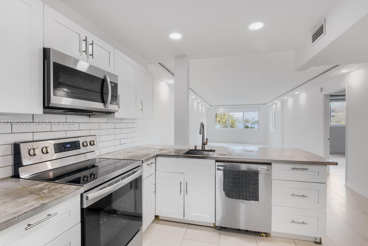 ROYAL OAKS CONDO · #205 in Miami - Photo 1