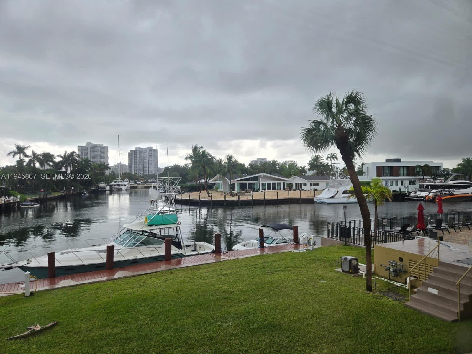 YACHT CLUB CONDO (THE) · #205 in Hallandale Beach - Photo 1