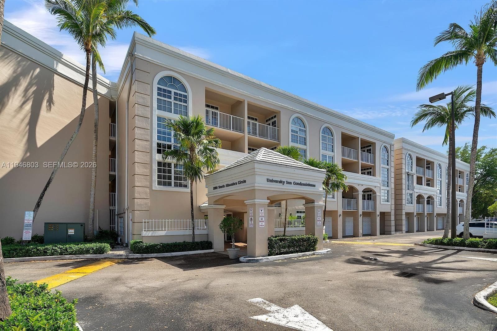 UNIVERSITY INN · #2211 in Coral Gables - Photo 1