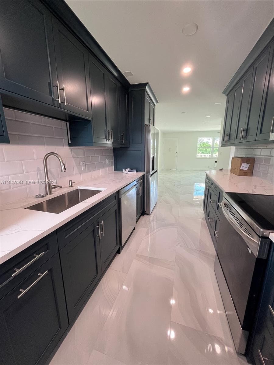 EASTERN SHORES PALO ALTO · #S209 in North Miami Beach - Photo 1