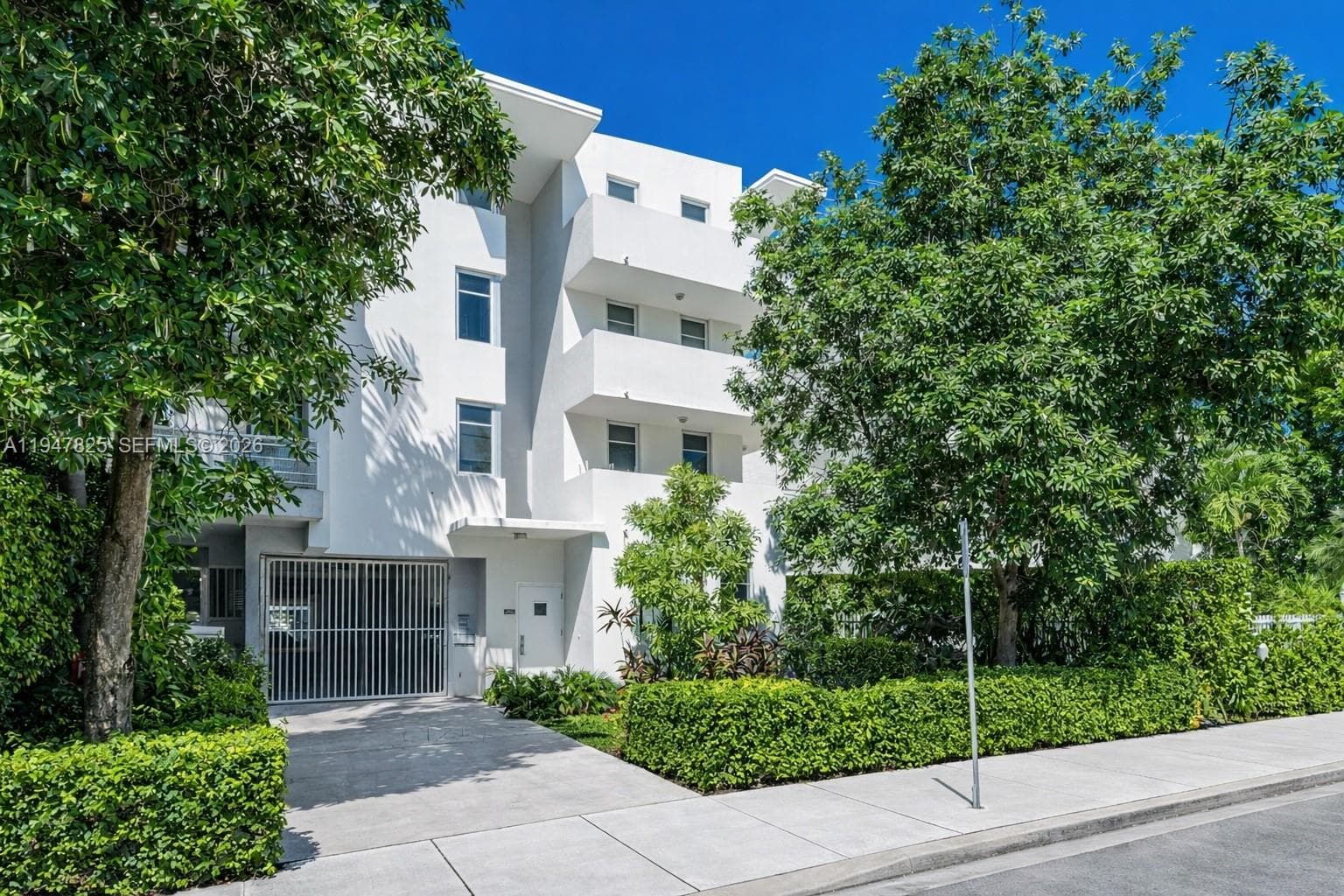 THE DANTON CONDO · #303 in Miami Beach - Photo 1