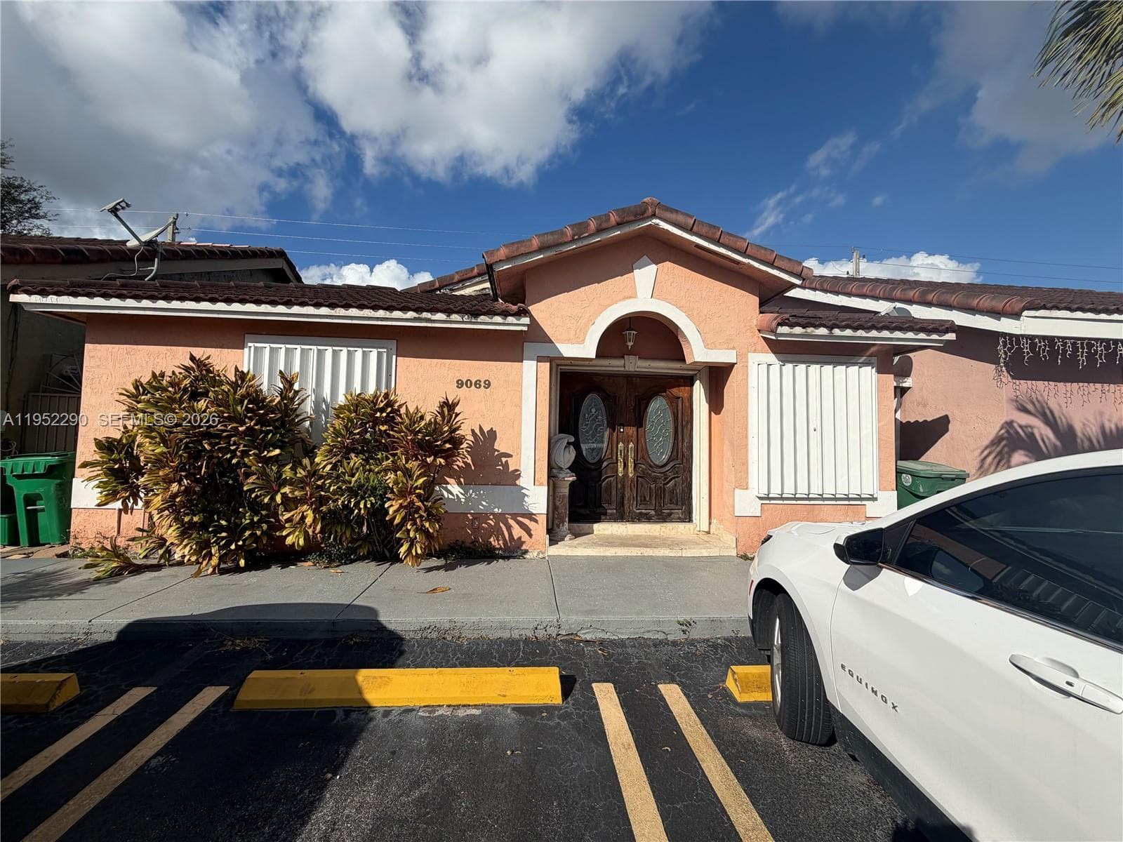 LES FONTAINES CONDO · #81 in Hialeah Gardens - Photo 1