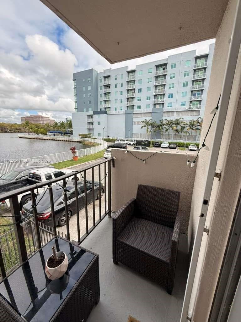 EL LAGO CONDO · #E207 in Miami - Photo 1