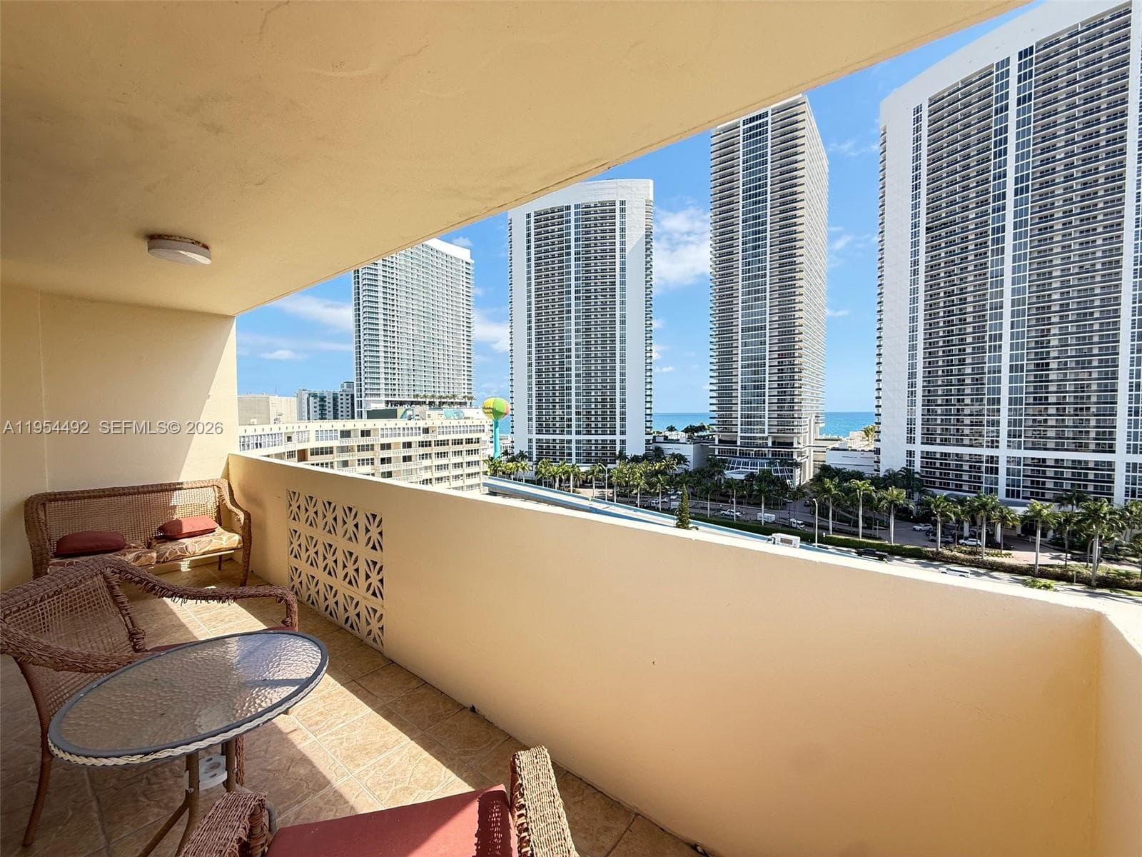 PLAZA TOWERS NORTH CONDO · #1402 in Hallandale Beach - Photo 1