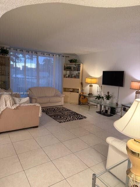 LAKE POINT TOWER CONDOMIN · #201 in Hallandale Beach - Photo 1