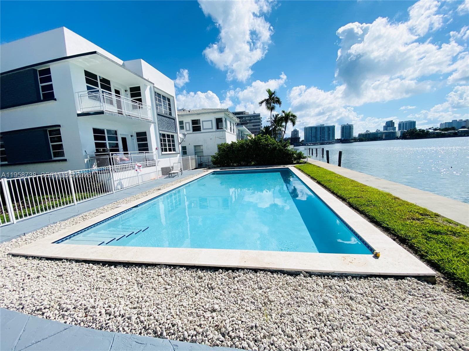 OCEANSIDE SEC ISLE OF NOR · #912 in Miami Beach - Photo 1