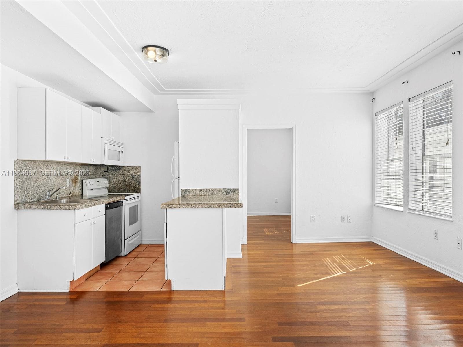 PENN PLAZA CONDO · #206 in Miami Beach - Photo 1