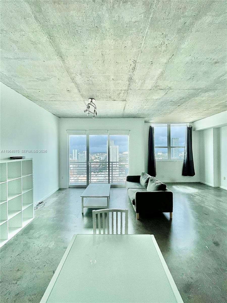 Unit with Views