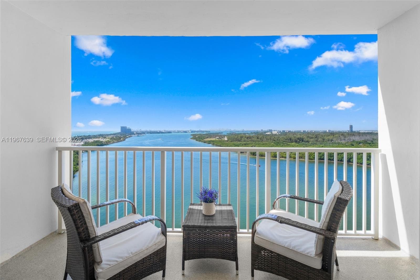 ARLEN HOUSE CONDO · #1910 in Sunny Isles Beach - Photo 1