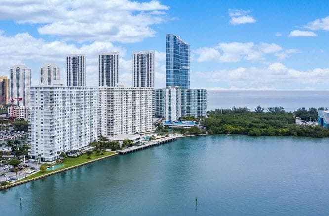 ARLEN HOUSE · #2101 in Sunny Isles Beach - Photo 1