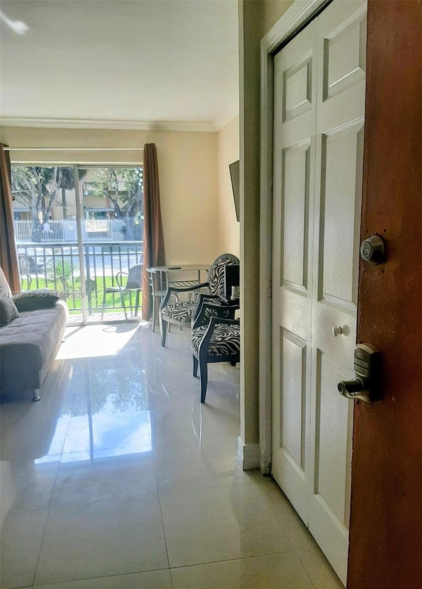 Salem House · #112 in Sunny Isles Beach - Photo 1