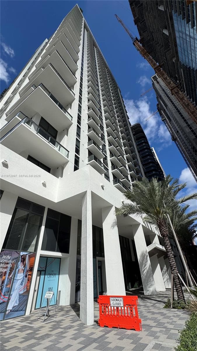 11 6th · #1508 in Miami - Photo 1
