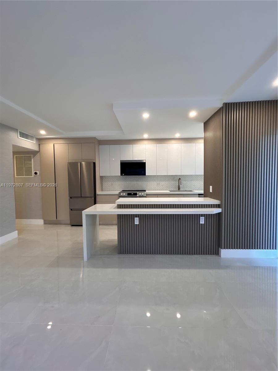 KEYSTONE GARDENS CONDO · #201 in North Miami - Photo 1