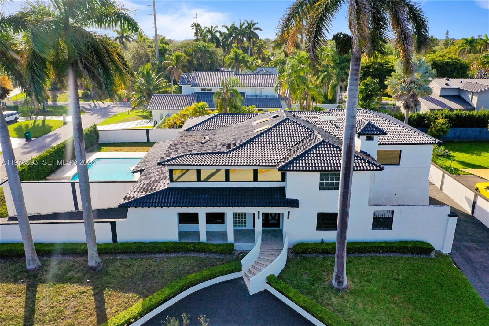 17740 SW 83rd Ave photo 1